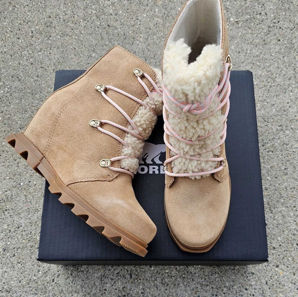 Sorel  leather waterproof wedge insulated boots women's size 9 & 11 - Picture 5 of 13